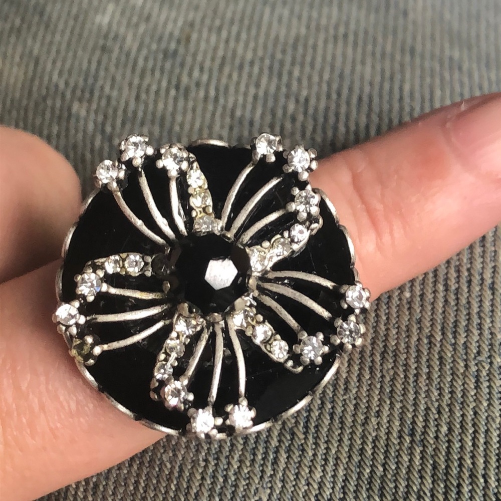 Vintage Ollipop statement flower ring